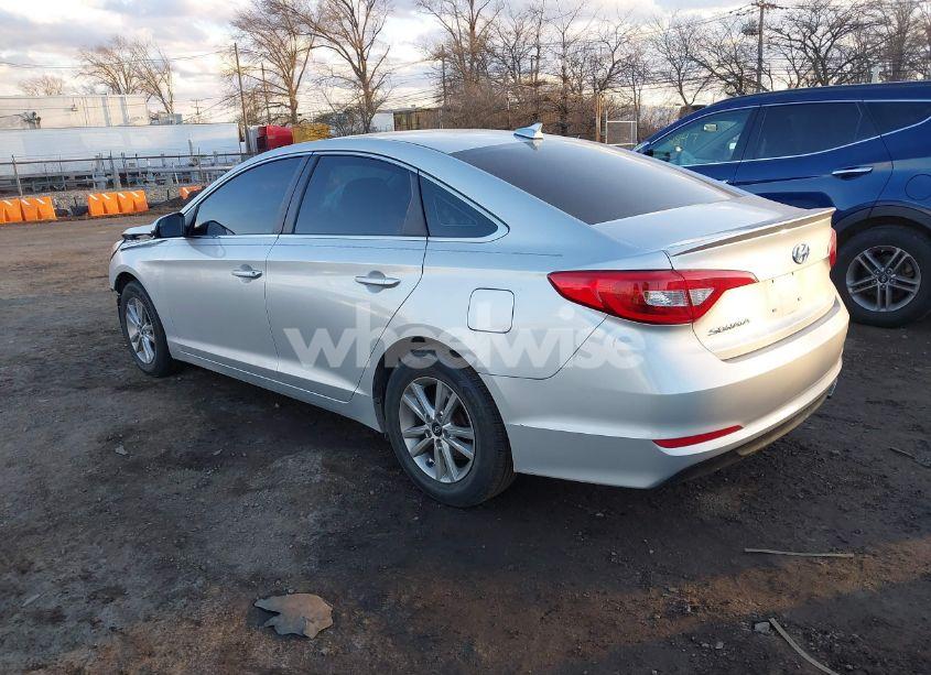 Photo 3 of 2017 Hyundai Sonata SE (VIN 5NPE24AF7HH547338)