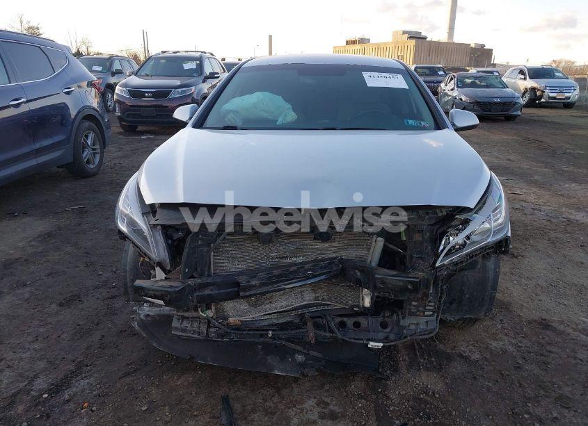 Photo 6 of 2017 Hyundai Sonata SE (VIN 5NPE24AF7HH547338)
