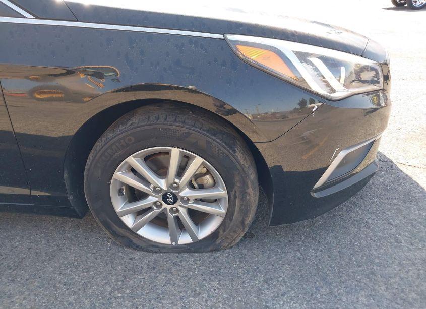Photo 6 of 2017 Hyundai Sonata SE (VIN 5NPE24AF7HH556167)