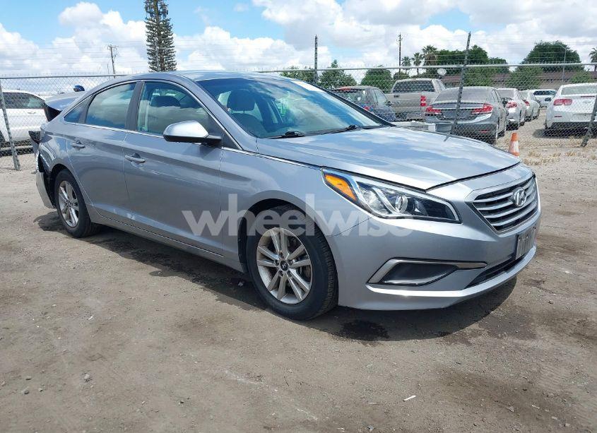 Photo 13 of 2017 Hyundai Sonata SE (VIN 5NPE24AF7HH562938)