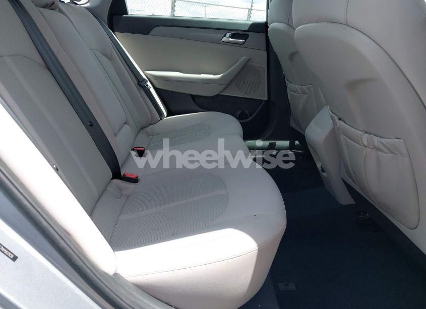 Photo 8 of 2017 Hyundai Sonata SE (VIN 5NPE24AF7HH562938)