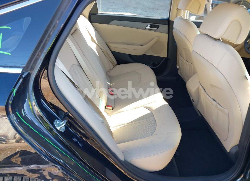 Photo 8 of 2017 Hyundai Sonata SE (VIN 5NPE24AF7HH563605)