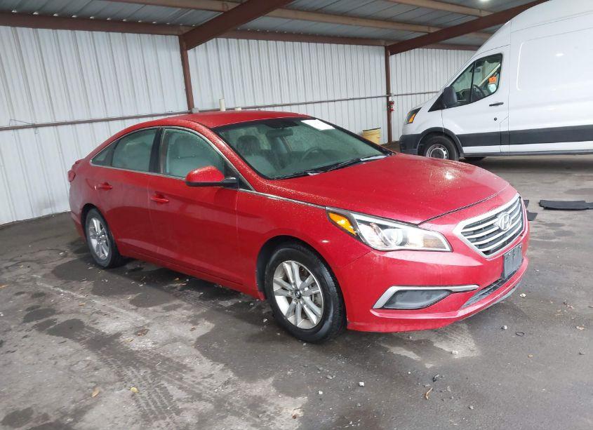 2017 Hyundai Sonata (VIN 5NPE24AF7HH563815) main photo