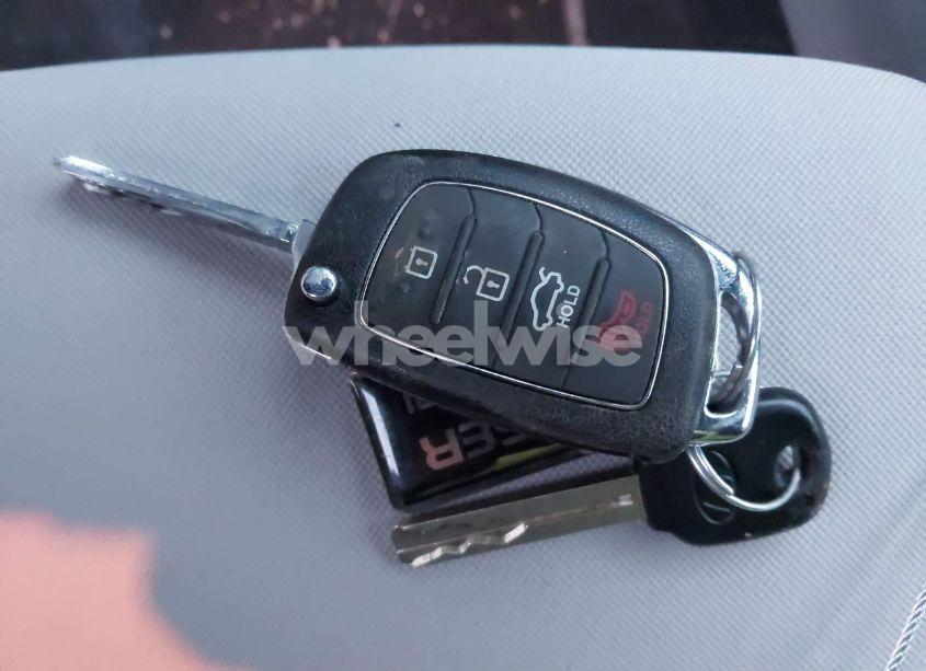 Photo 11 of 2017 Hyundai Sonata SE (VIN 5NPE24AF7HH594188)