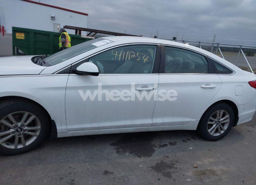 Photo 14 of 2017 Hyundai Sonata SE (VIN 5NPE24AF7HH594188)