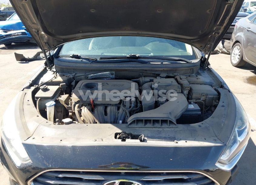 Photo 10 of 2018 Hyundai Sonata SE (VIN 5NPE24AF7JH620701)