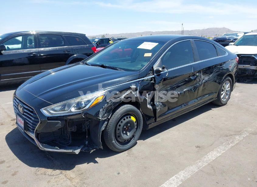 Photo 6 of 2018 Hyundai Sonata SE (VIN 5NPE24AF7JH620701)