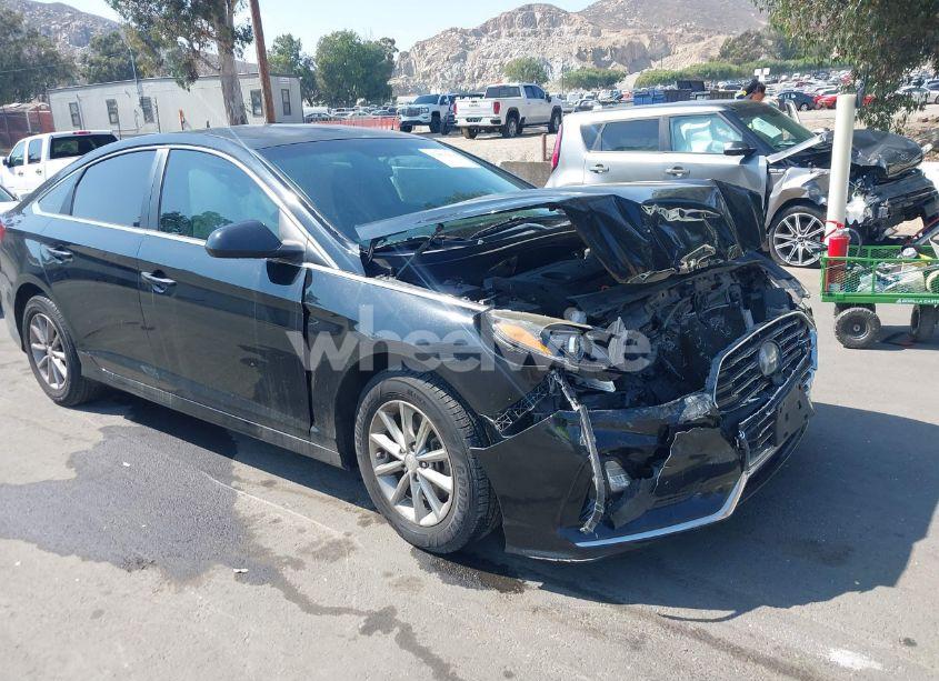2018 Hyundai Sonata SE (VIN 5NPE24AF7JH634534) main photo