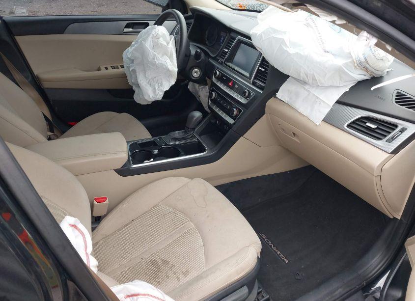 Photo 5 of 2018 Hyundai Sonata SE (VIN 5NPE24AF7JH647591)