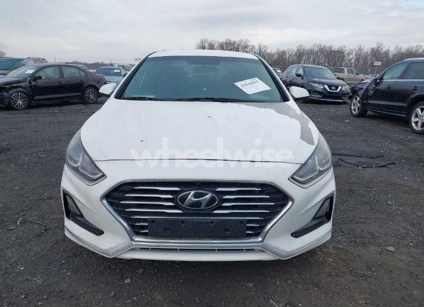 Photo 12 of 2018 Hyundai Sonata SE (VIN 5NPE24AF7JH652760)