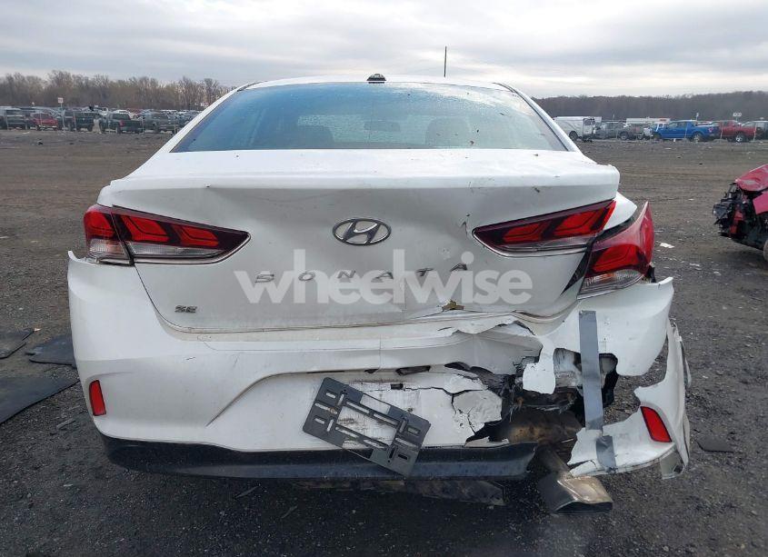 Photo 16 of 2018 Hyundai Sonata SE (VIN 5NPE24AF7JH652760)