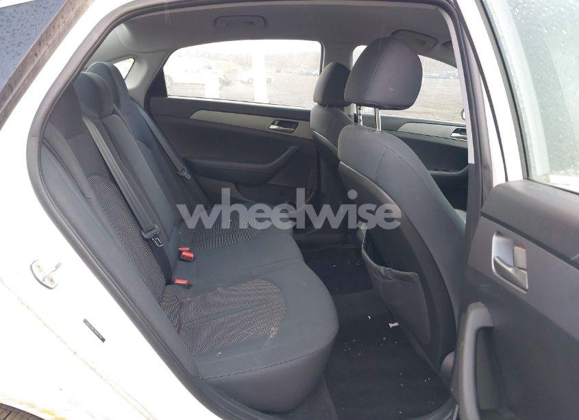 Photo 8 of 2018 Hyundai Sonata SE (VIN 5NPE24AF7JH652760)