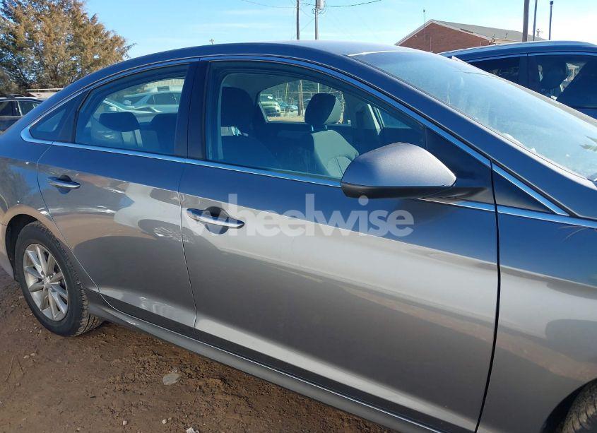 Photo 13 of 2018 Hyundai Sonata SE (VIN 5NPE24AF7JH667517)