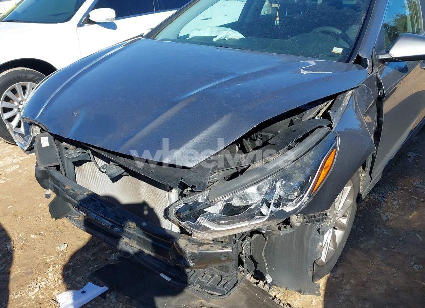 Photo 6 of 2018 Hyundai Sonata SE (VIN 5NPE24AF7JH667517)