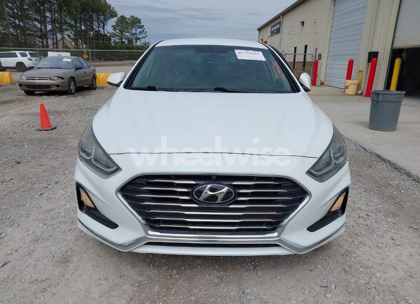 Photo 12 of 2018 Hyundai Sonata SE (VIN 5NPE24AF7JH676606)