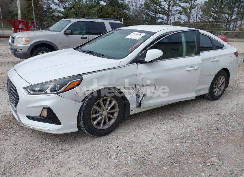 Photo 6 of 2018 Hyundai Sonata SE (VIN 5NPE24AF7JH676606)