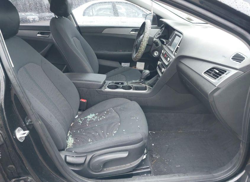 Photo 5 of 2018 Hyundai Sonata SE (VIN 5NPE24AF7JH676623)