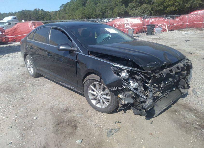 2018 Hyundai Sonata SE (VIN 5NPE24AF7JH683233) main photo