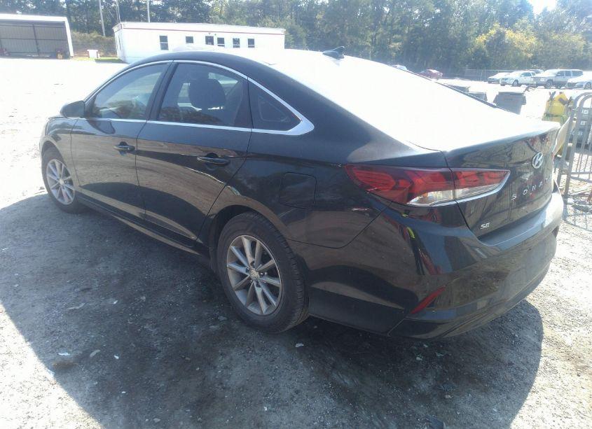 Photo 3 of 2018 Hyundai Sonata SE (VIN 5NPE24AF7JH683233)
