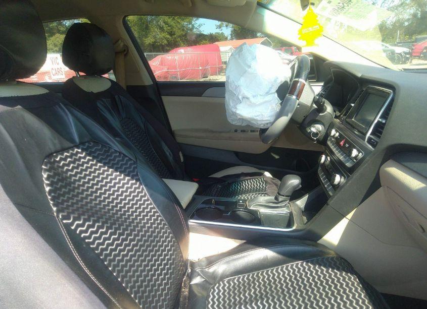 Photo 5 of 2018 Hyundai Sonata SE (VIN 5NPE24AF7JH683233)