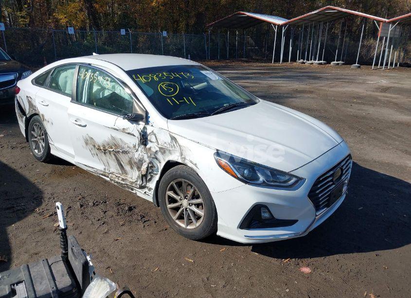 2018 Hyundai Sonata SE (VIN 5NPE24AF7JH683717) main photo