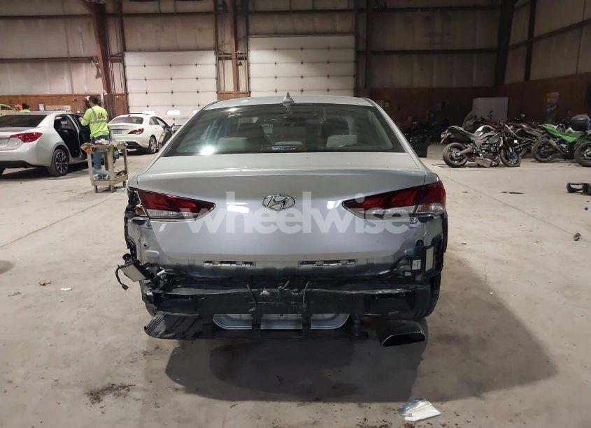 Photo 17 of 2018 Hyundai Sonata SE (VIN 5NPE24AF7JH689839)