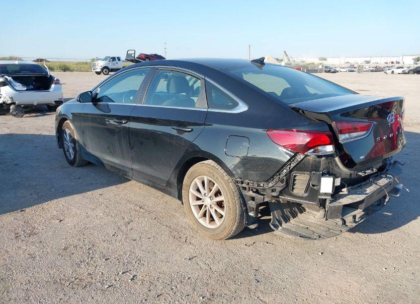 Photo 3 of 2019 Hyundai Sonata SE (VIN 5NPE24AF7KH734991)