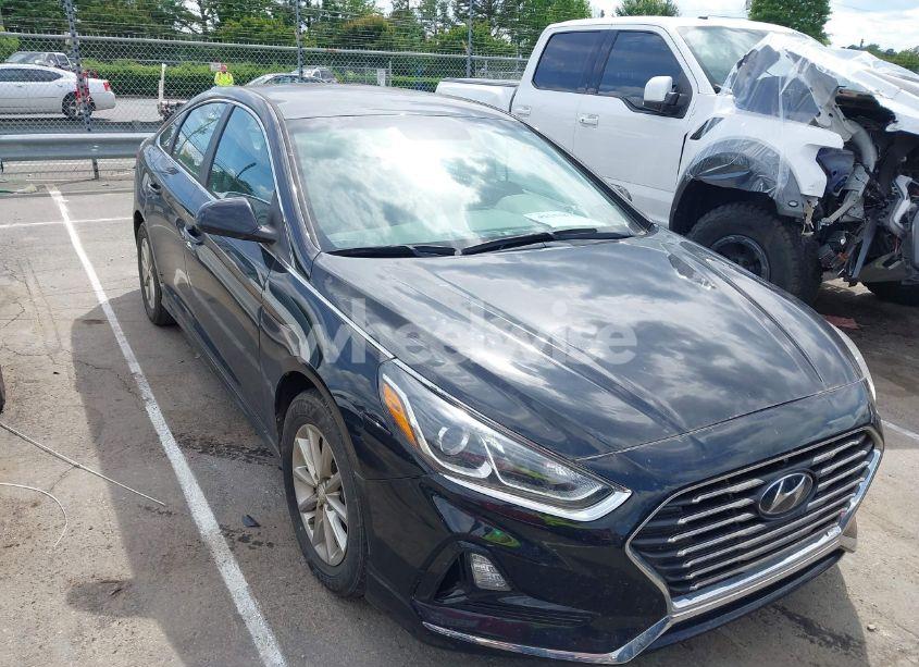 2019 Hyundai Sonata SE (VIN 5NPE24AF7KH740516) main photo