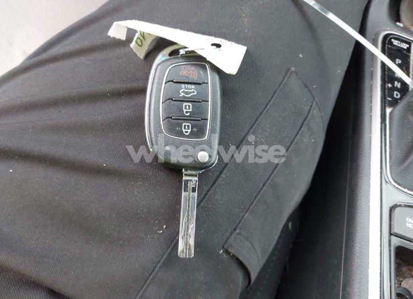 Photo 11 of 2019 Hyundai Sonata SE (VIN 5NPE24AF7KH740516)