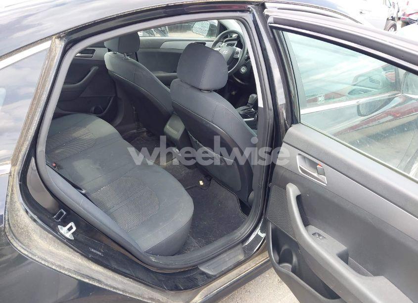 Photo 8 of 2019 Hyundai Sonata SE (VIN 5NPE24AF7KH740516)