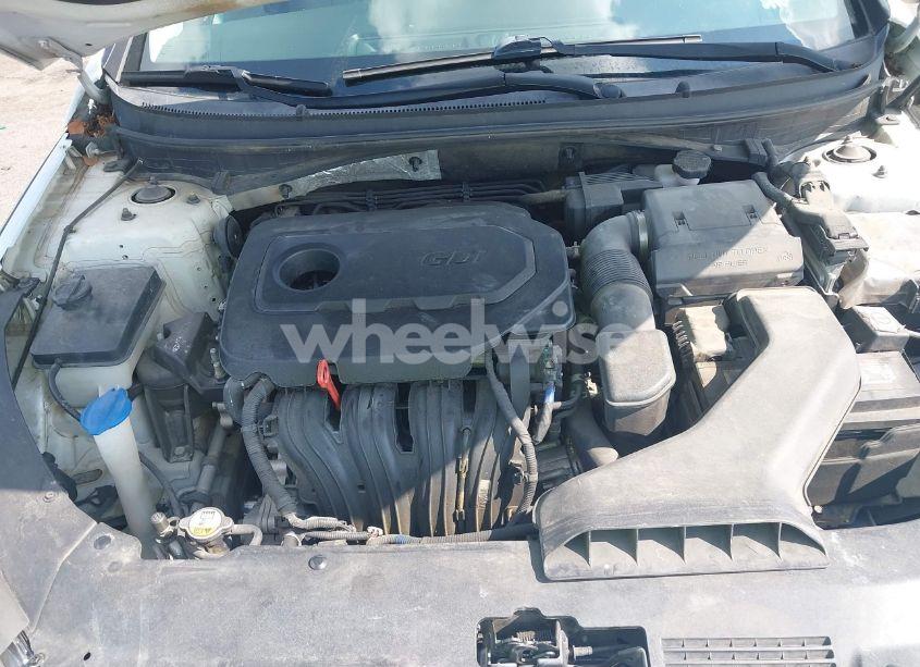 Photo 10 of 2019 Hyundai Sonata SE (VIN 5NPE24AF7KH740841)