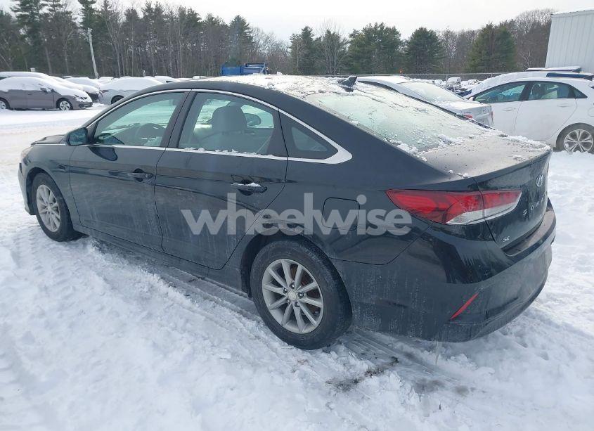 Photo 3 of 2019 Hyundai Sonata SE (VIN 5NPE24AF7KH742086)