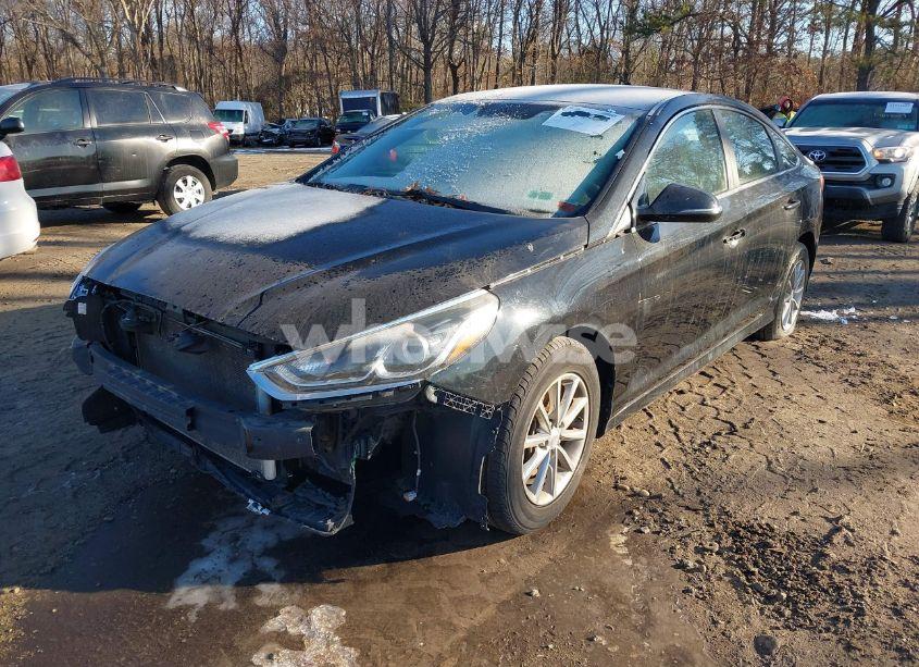 Photo 6 of 2019 Hyundai Sonata SE (VIN 5NPE24AF7KH746610)
