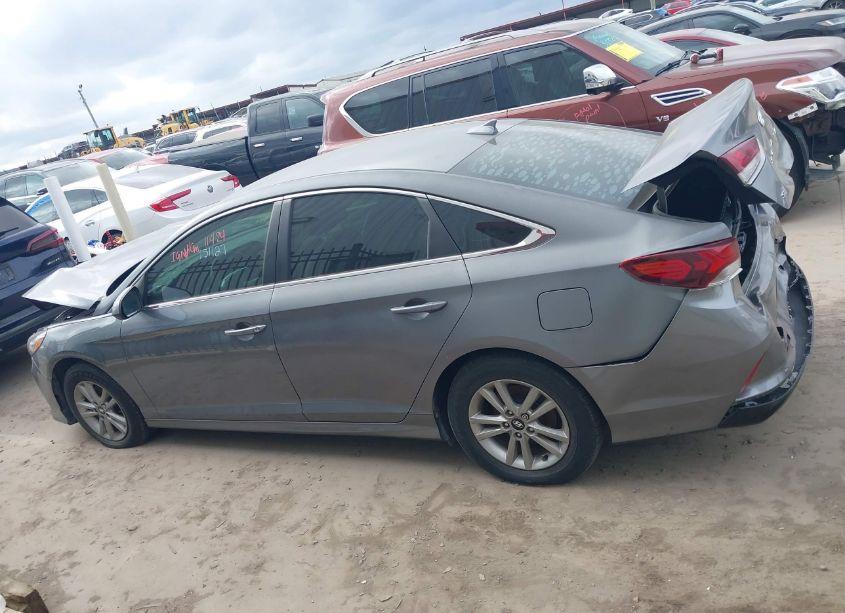 Photo 14 of 2019 Hyundai Sonata SE (VIN 5NPE24AF7KH751127)