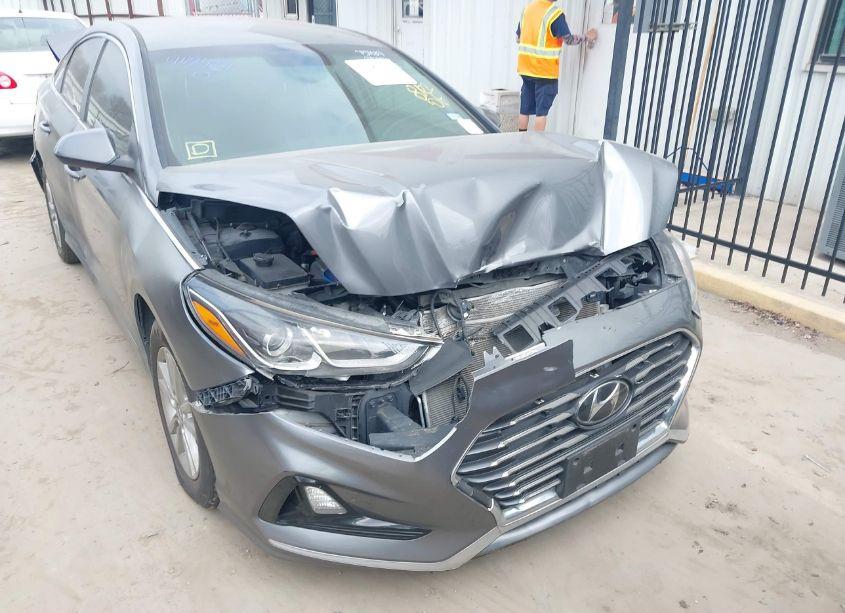 Photo 6 of 2019 Hyundai Sonata SE (VIN 5NPE24AF7KH751127)