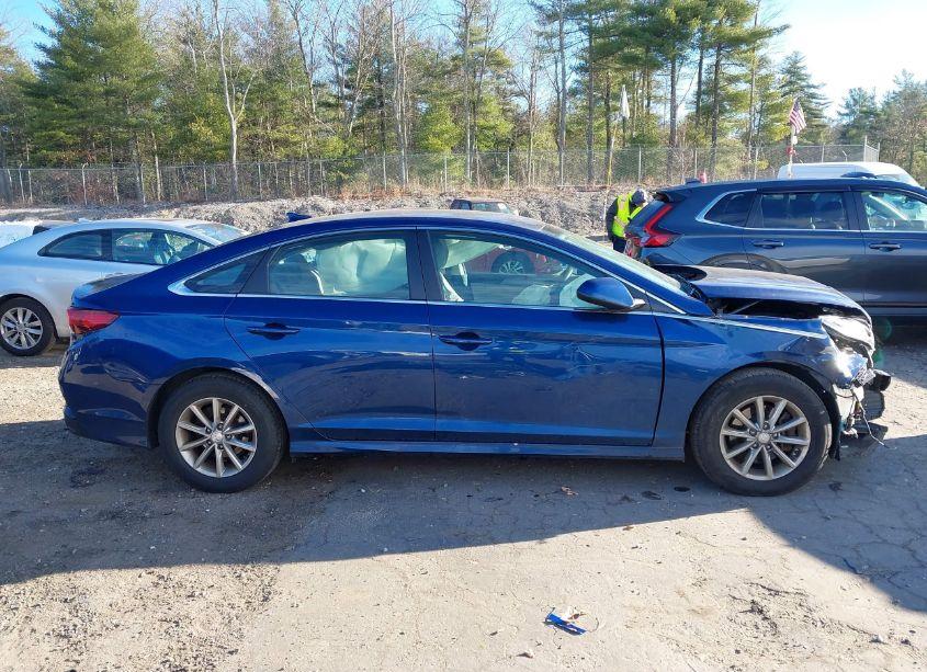 Photo 14 of 2019 Hyundai Sonata SE (VIN 5NPE24AF7KH754366)