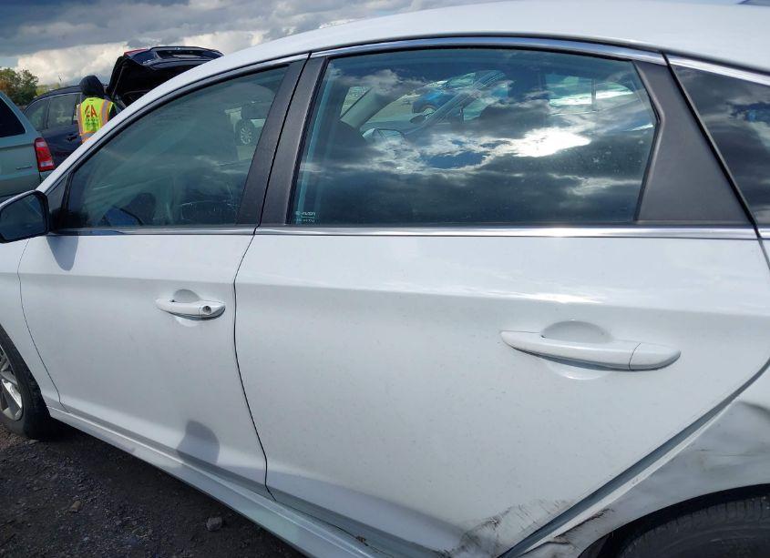 Photo 15 of 2019 Hyundai Sonata SE (VIN 5NPE24AF7KH772186)
