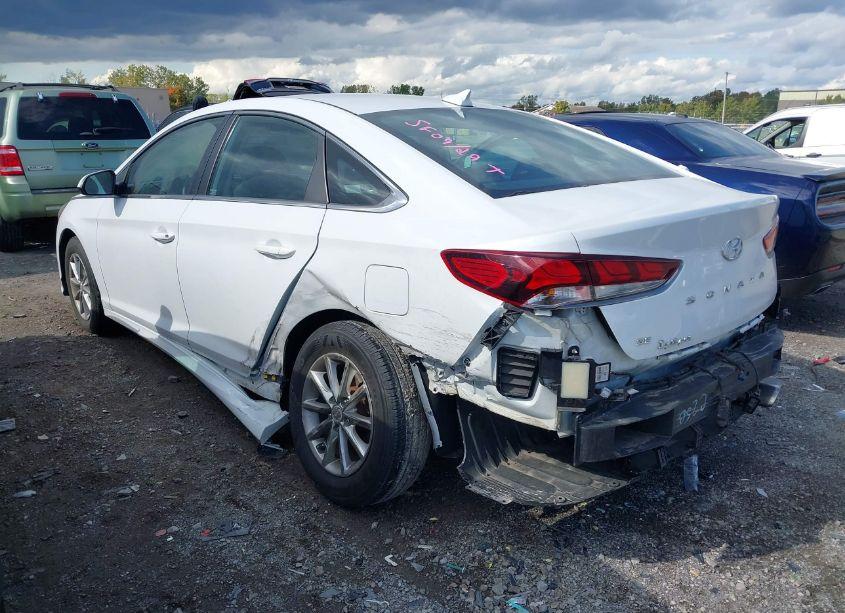 Photo 3 of 2019 Hyundai Sonata SE (VIN 5NPE24AF7KH772186)