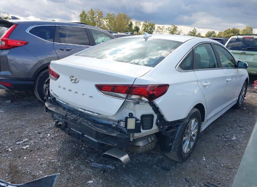 Photo 4 of 2019 Hyundai Sonata SE (VIN 5NPE24AF7KH772186)