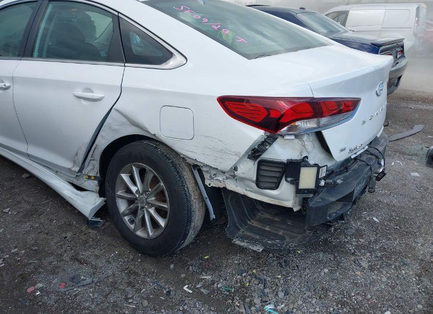 Photo 6 of 2019 Hyundai Sonata SE (VIN 5NPE24AF7KH772186)