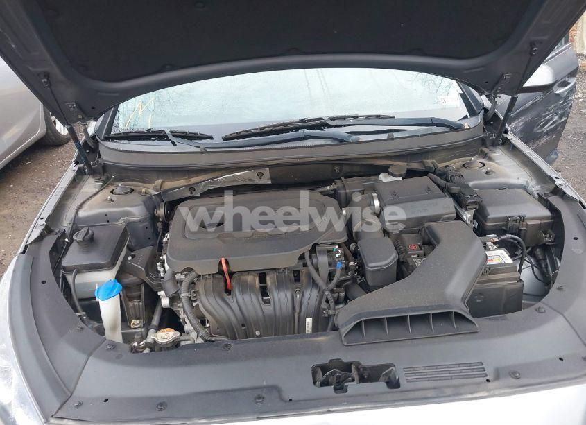 Photo 10 of 2019 Hyundai Sonata SE (VIN 5NPE24AF7KH775203)