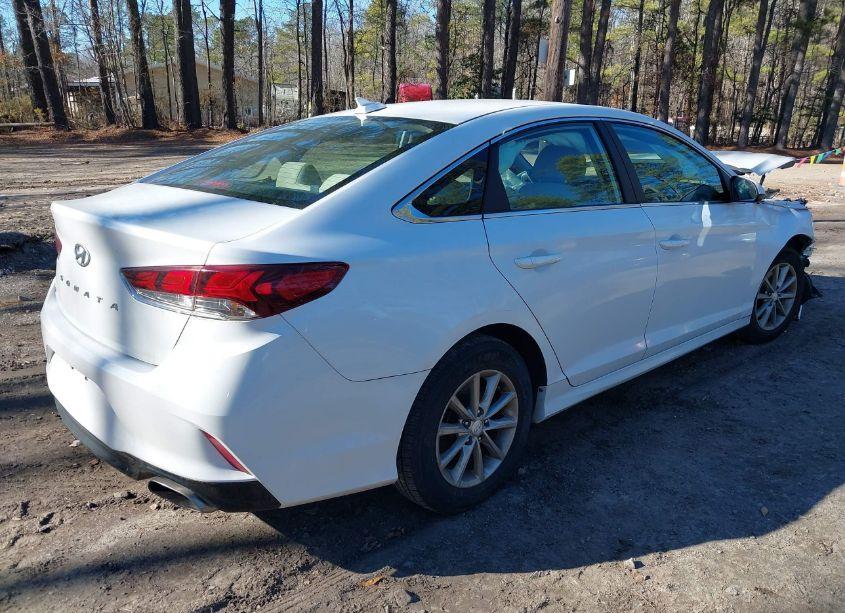 Photo 4 of 2019 Hyundai Sonata SE (VIN 5NPE24AF7KH777338)