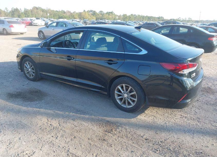 Photo 3 of 2019 Hyundai Sonata SE (VIN 5NPE24AF7KH788209)