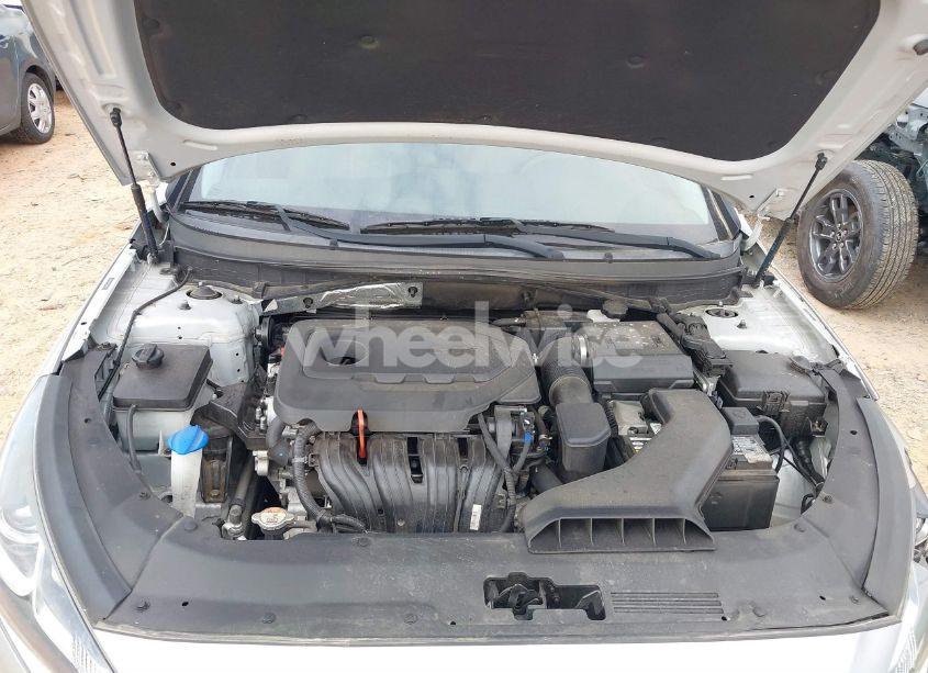 Photo 10 of 2019 Hyundai Sonata SE (VIN 5NPE24AF7KH800052)