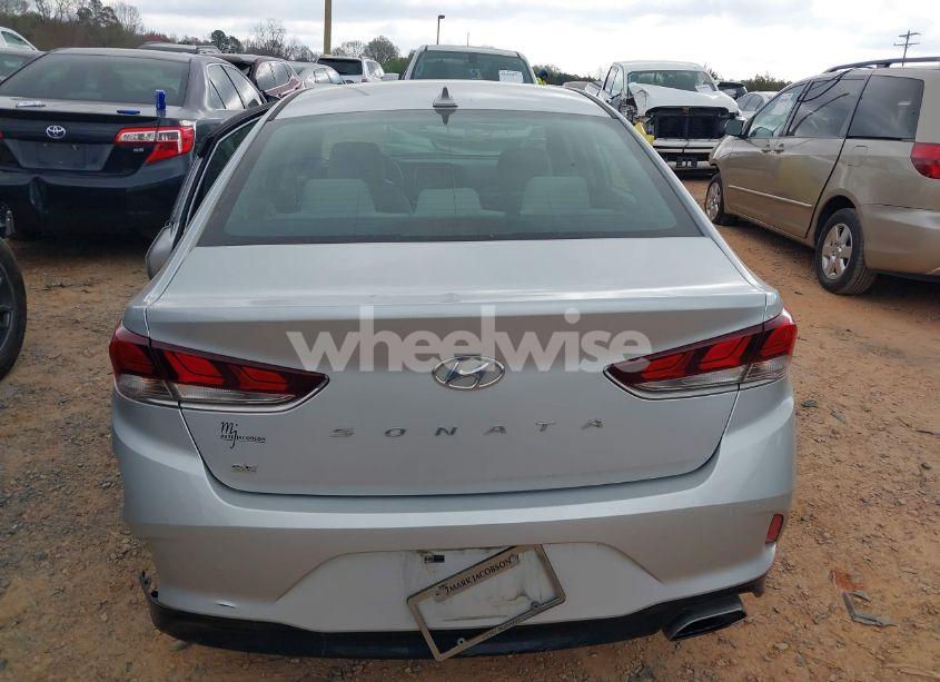Photo 16 of 2019 Hyundai Sonata SE (VIN 5NPE24AF7KH800052)