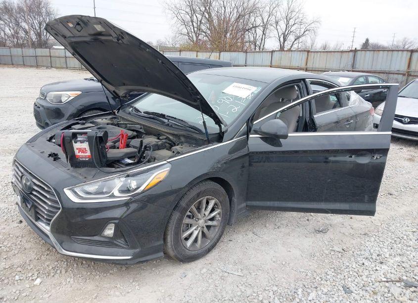 Photo 18 of 2019 Hyundai Sonata SE (VIN 5NPE24AF7KH809687)