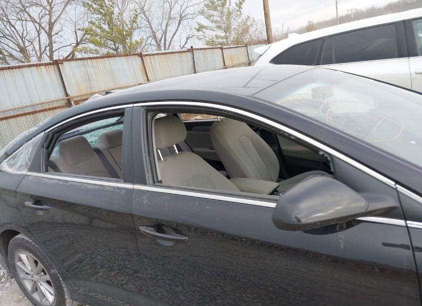 Photo 21 of 2019 Hyundai Sonata SE (VIN 5NPE24AF7KH809687)