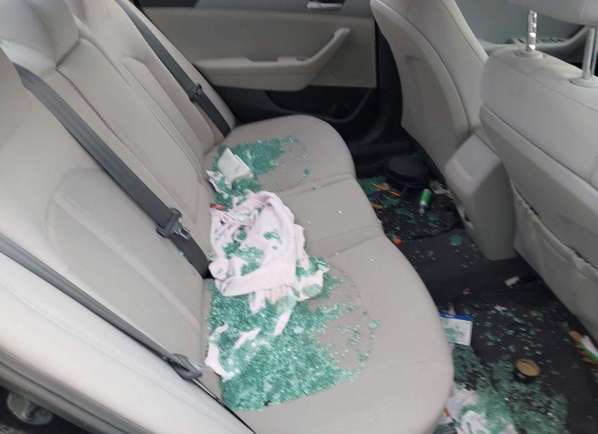 Photo 8 of 2019 Hyundai Sonata SE (VIN 5NPE24AF7KH809687)