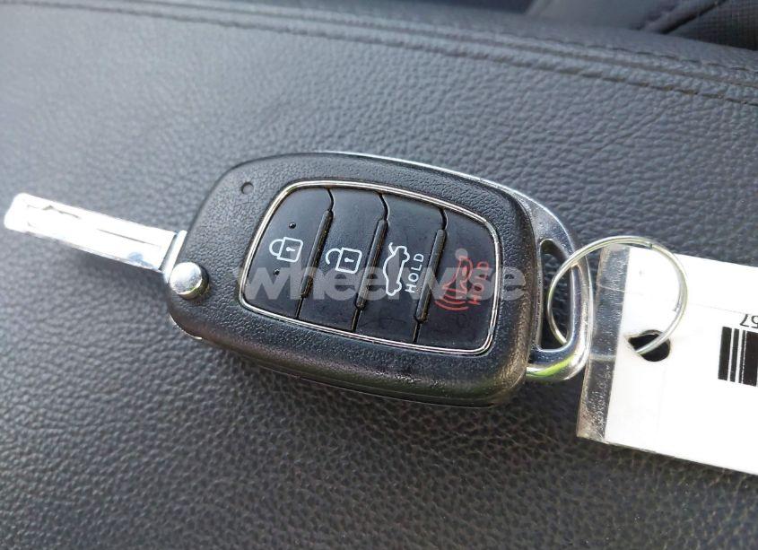 Photo 11 of 2019 Hyundai Sonata SE (VIN 5NPE24AF7KH811357)