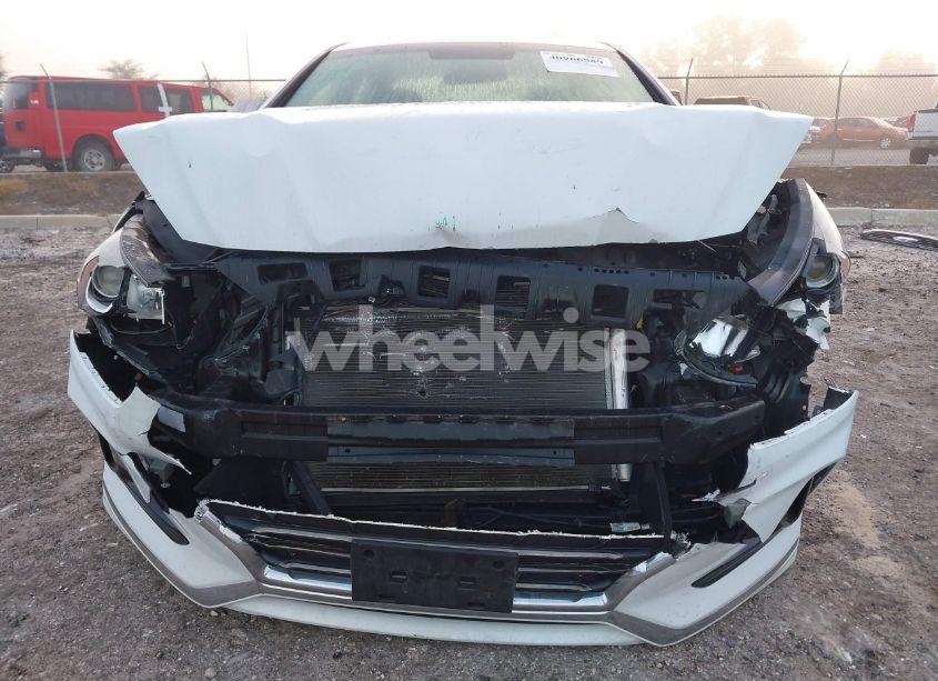 Photo 13 of 2019 Hyundai Sonata SE (VIN 5NPE24AF7KH811357)